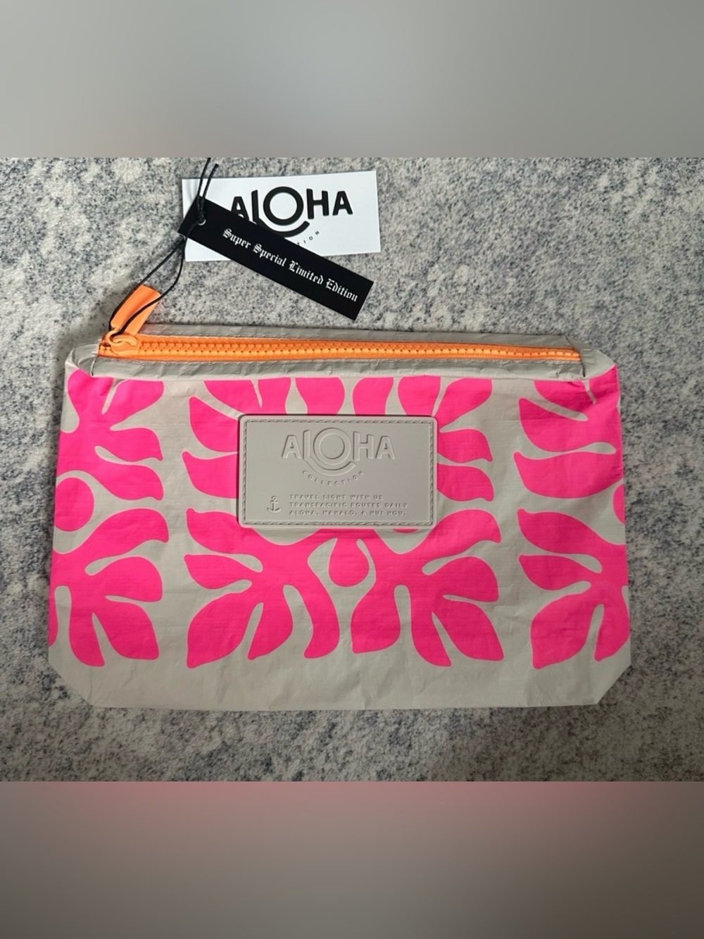 *NWT* ALOHA Collection Big Show Limited Edition Small Pouch Applique